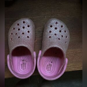 Pink glitter toddler crocs size 7